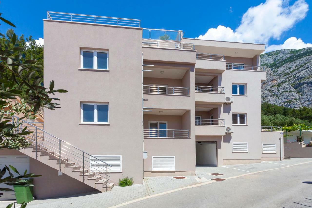 מאקרסקה Apartments Dora מראה חיצוני תמונה