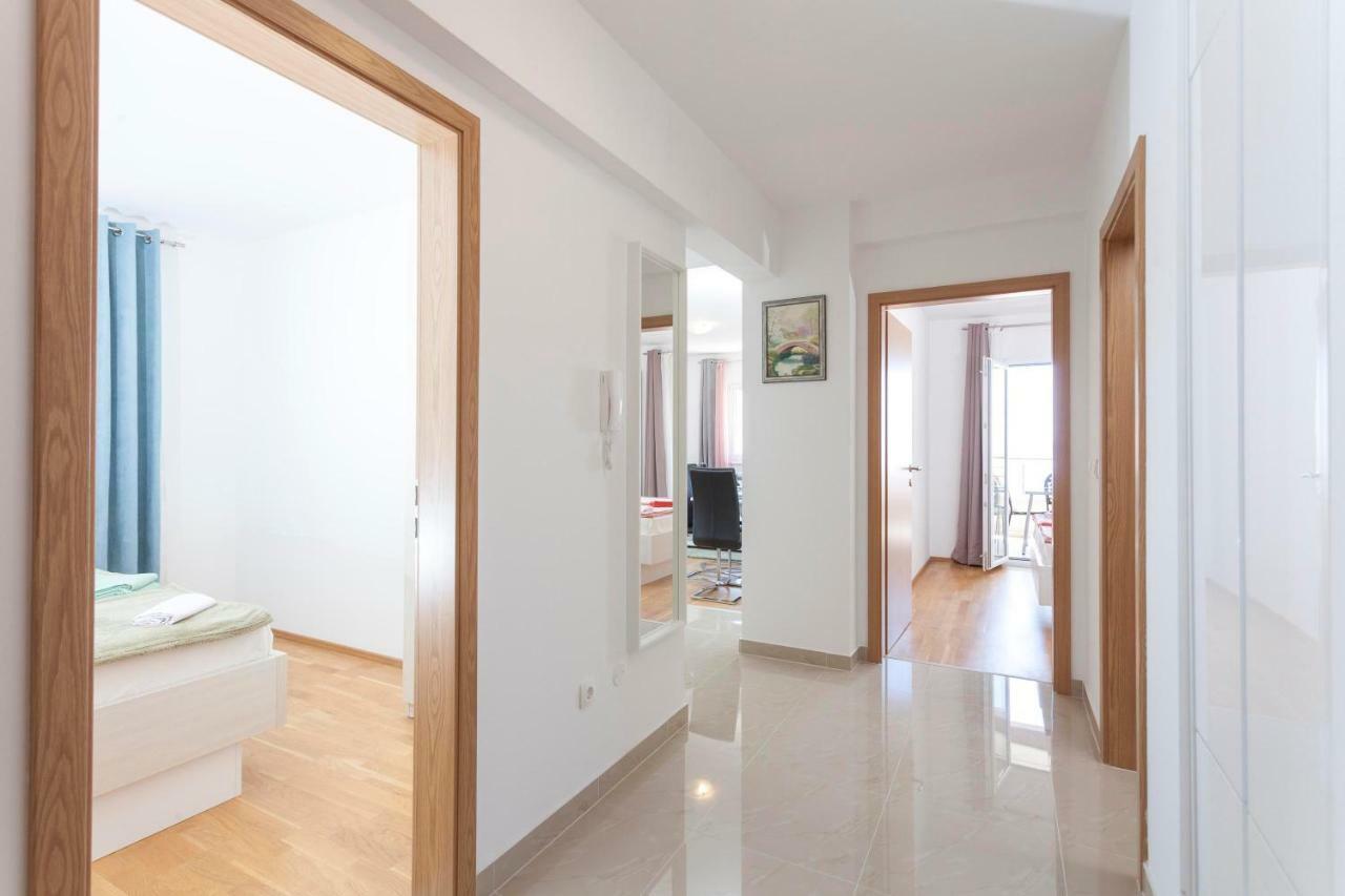 מאקרסקה Apartments Dora מראה חיצוני תמונה