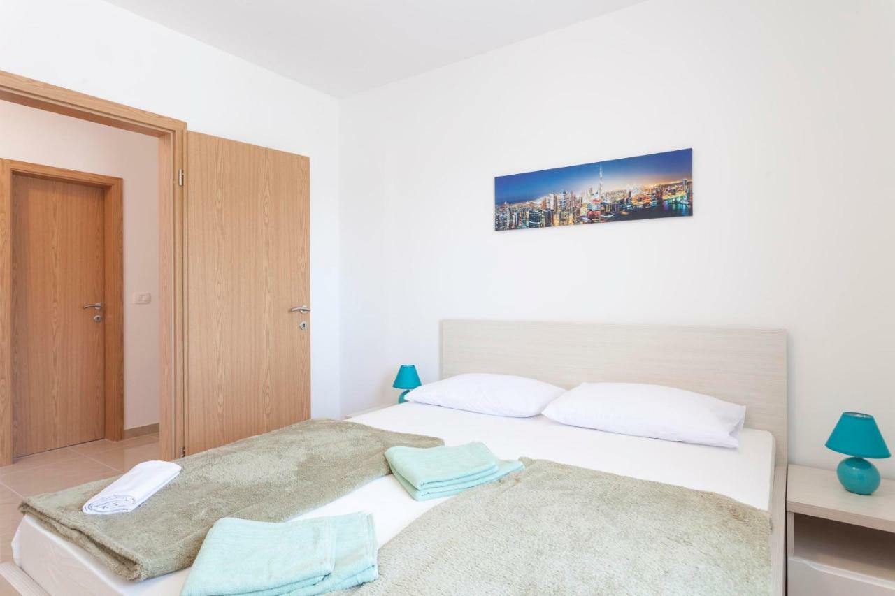 מאקרסקה Apartments Dora מראה חיצוני תמונה