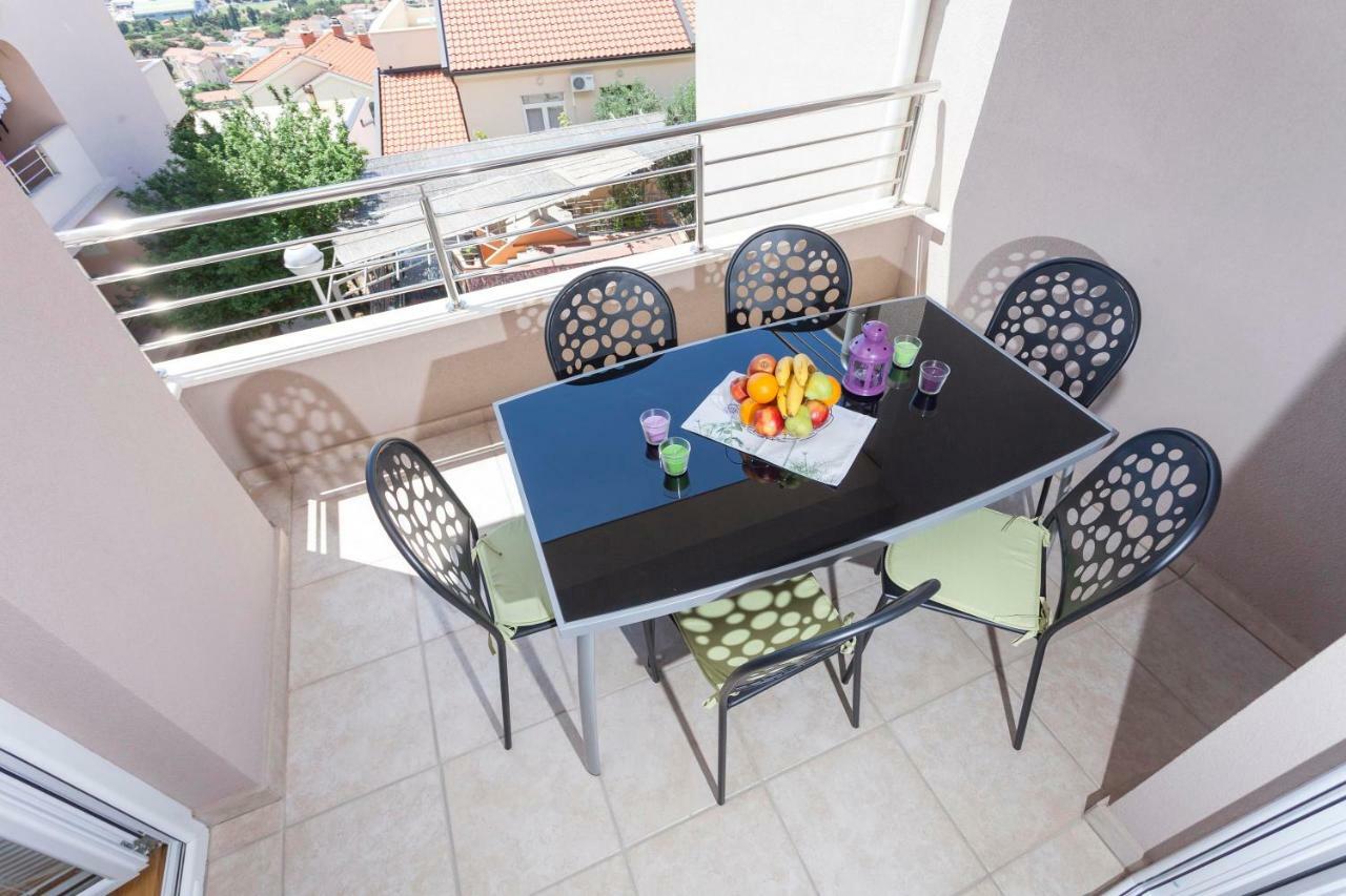 מאקרסקה Apartments Dora מראה חיצוני תמונה
