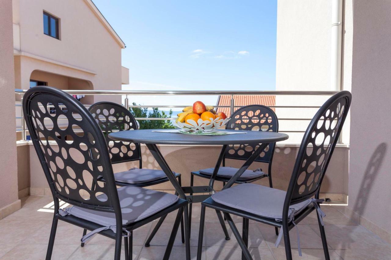 מאקרסקה Apartments Dora מראה חיצוני תמונה