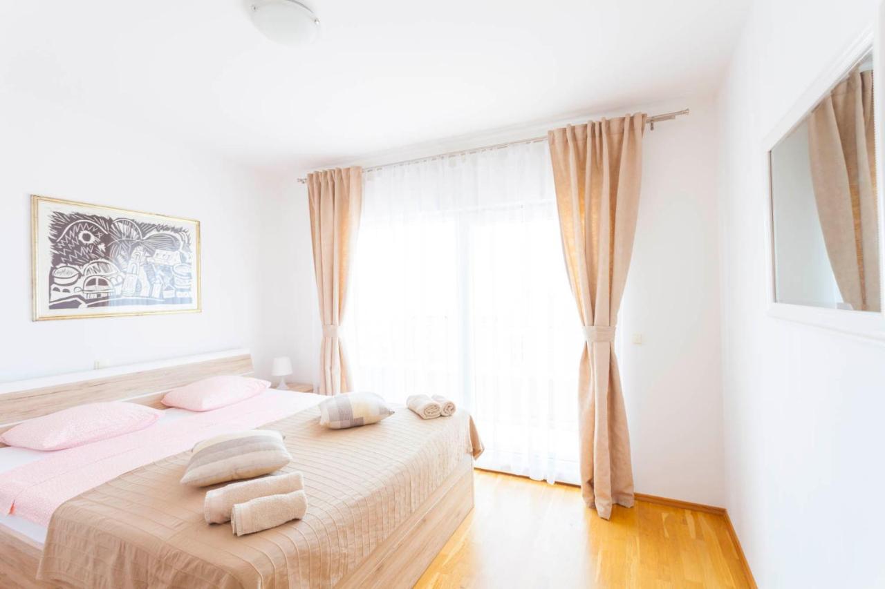 מאקרסקה Apartments Dora מראה חיצוני תמונה